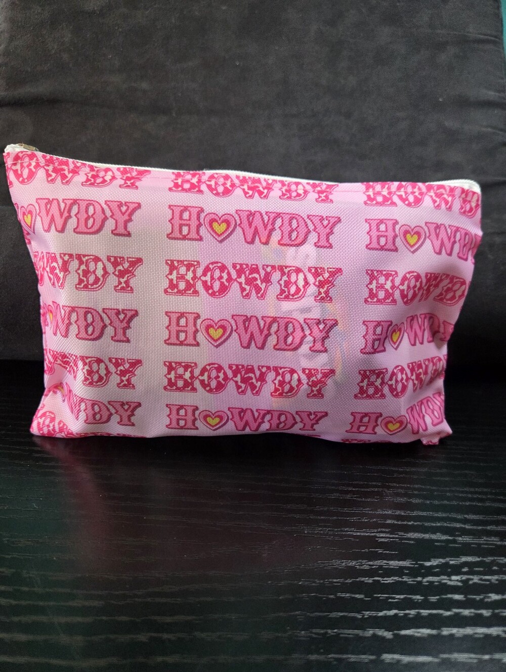 Feel Good Gift-Pink 'HOWDY' Print Cosmetic Bag